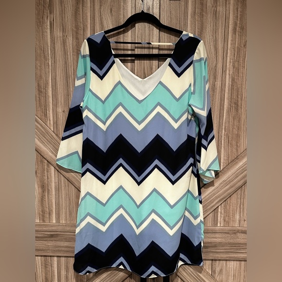 Geometric Print 3/4 Sleeve Shift Dress - Picture 4 of 6